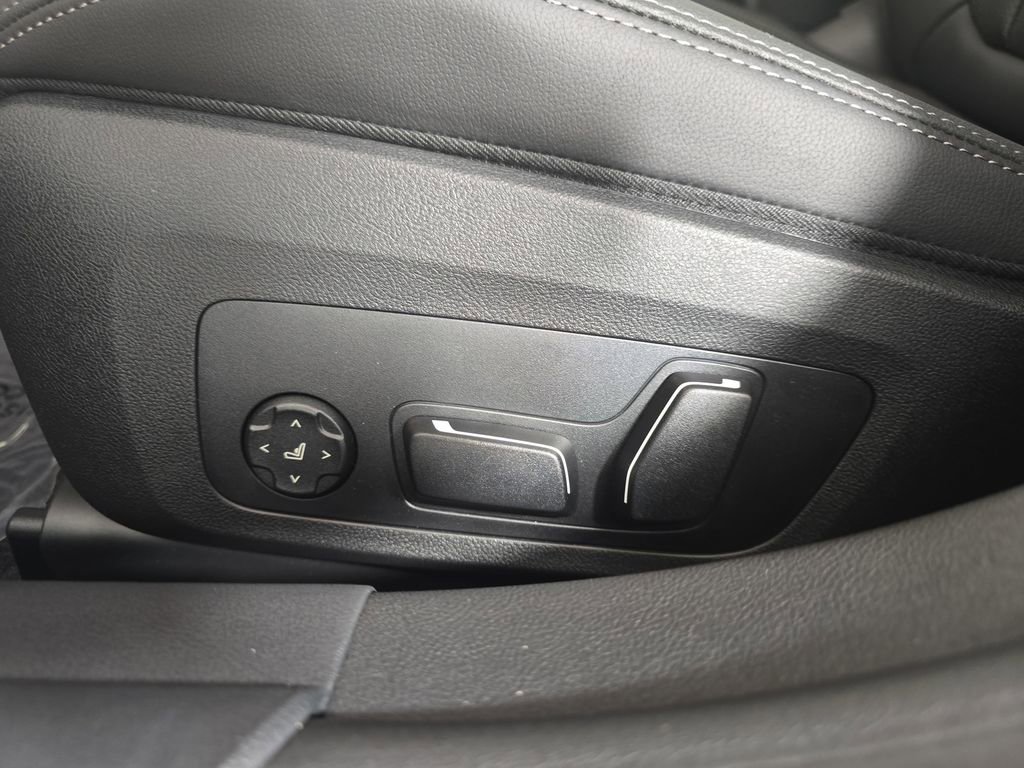 New 2026 BMW i4 xDrive40i w/ Premium Package image 29