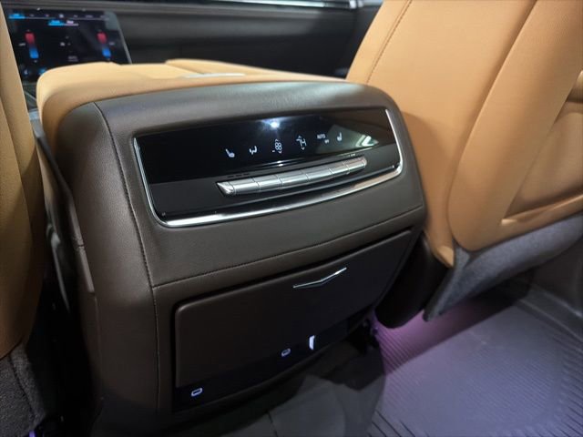 Certified 2026 Cadillac Escalade Luxury w/ LPO, Floor Liner Package image 37