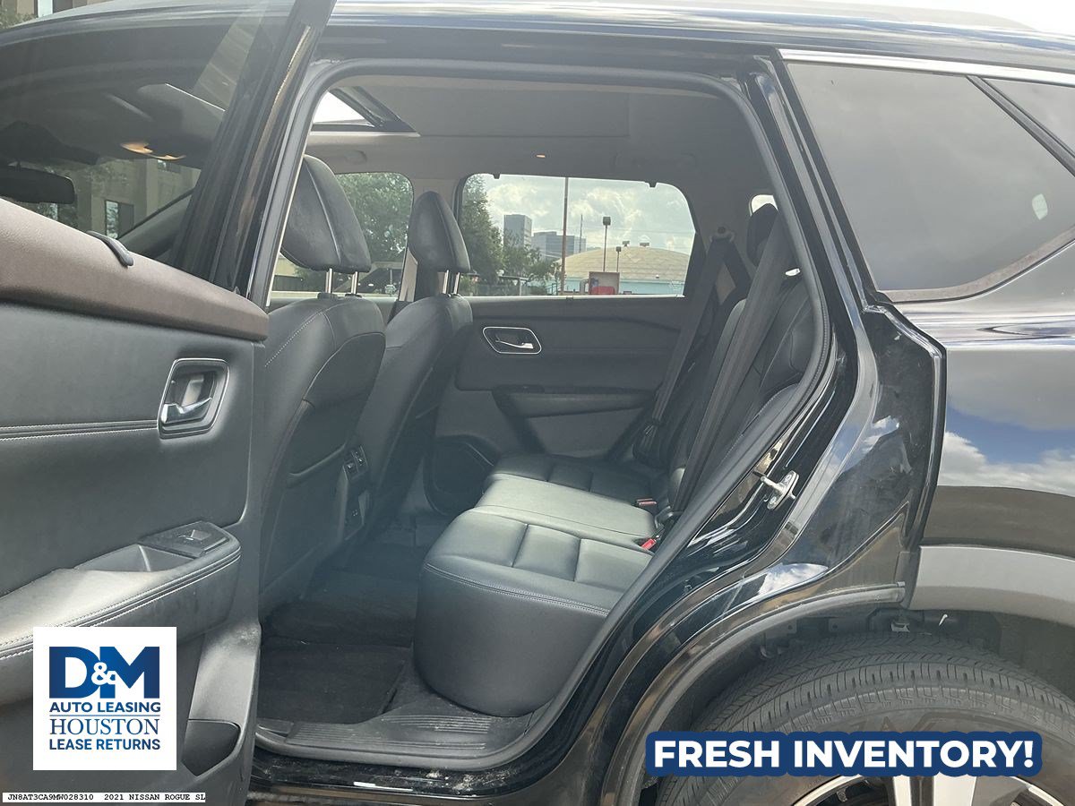 Used 2021 Nissan Rogue SL w/ Premium Package FWD image 9