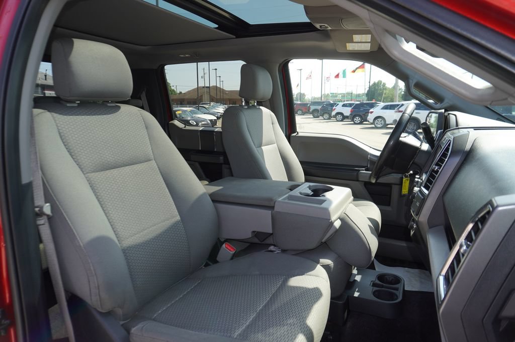 Used 2016 Ford F150 XLT w/ Equipment Group 302A Luxury AWD/4WD image 31