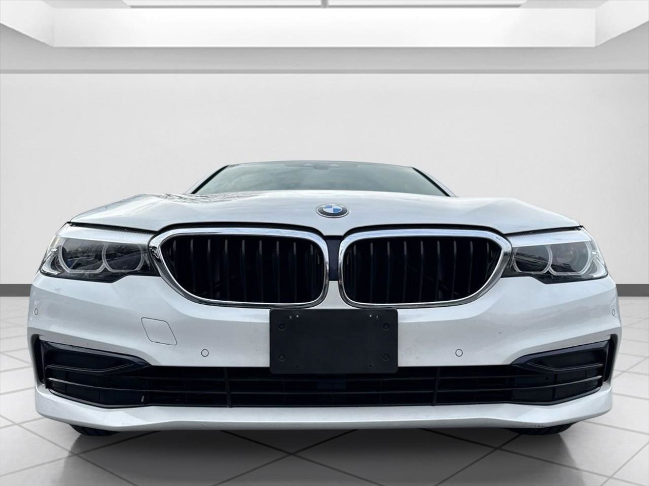 Used 2019 BMW 530i xDrive w/ Convenience Package image 5