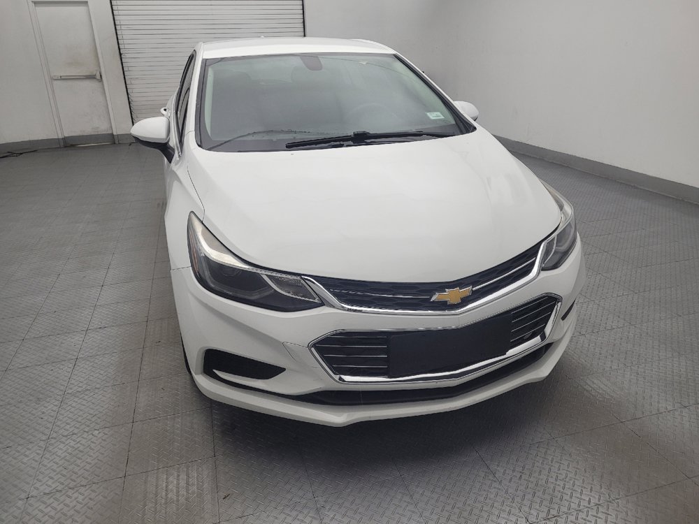 Used 2018 Chevrolet Cruze LT w/ Convenience Package FWD image 14