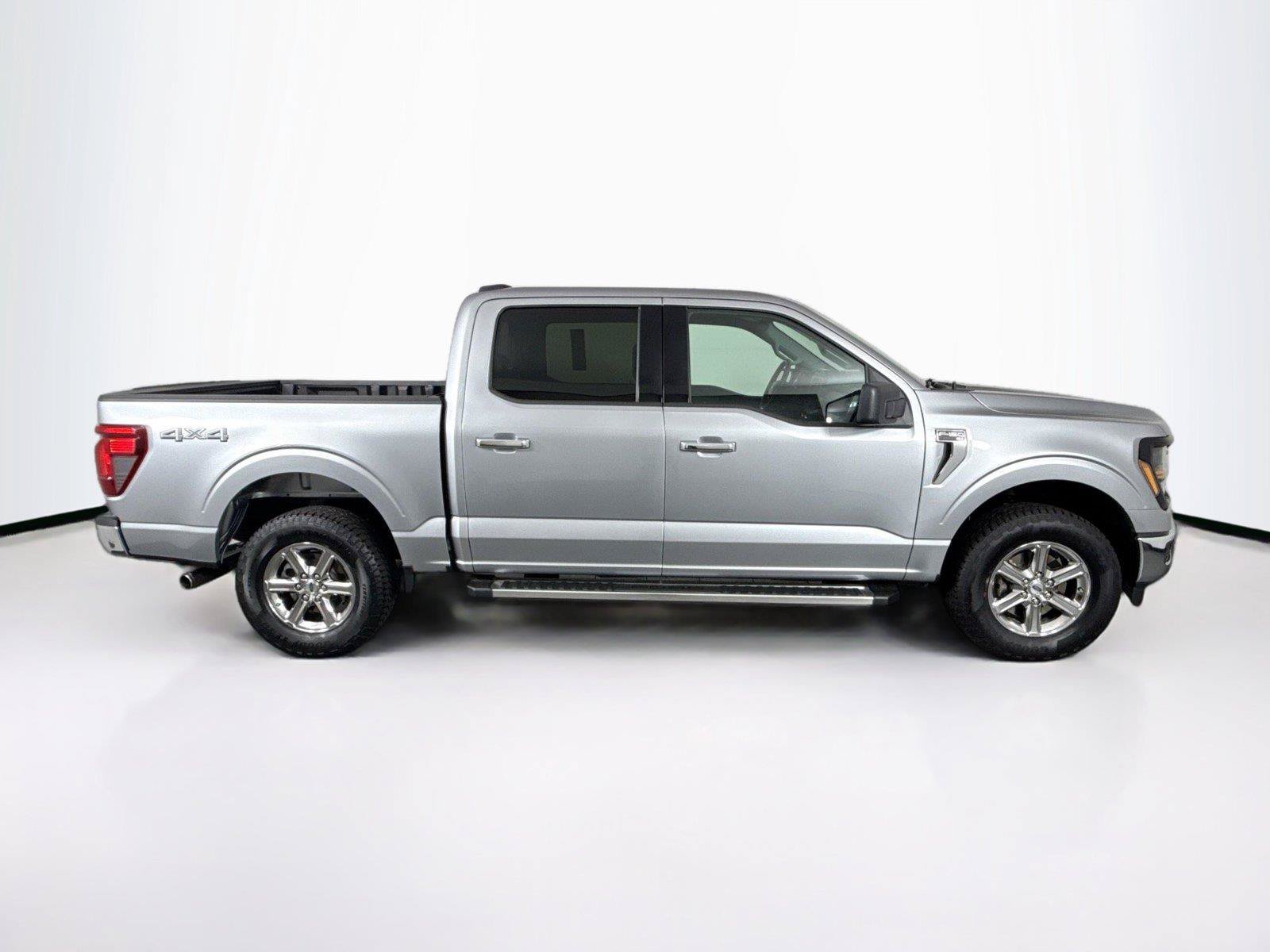 Used 2025 Ford F150 XLT w/ Equipment Group 301A Standard AWD/4WD image 8