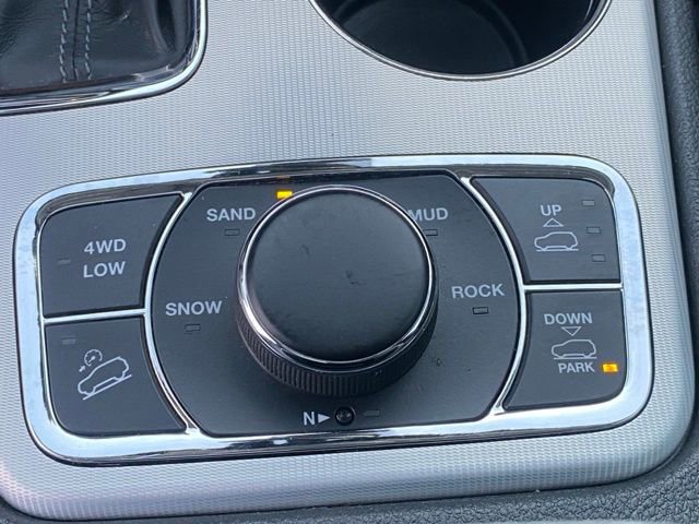 Used 2020 Jeep Grand Cherokee Summit w/ Platinum Series Group image 17