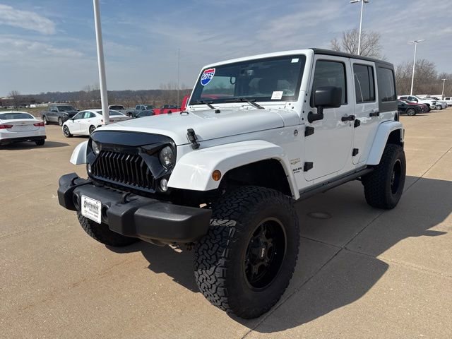 Used 2015 Jeep Wrangler Unlimited Sahara w/ Max Tow Package image 7