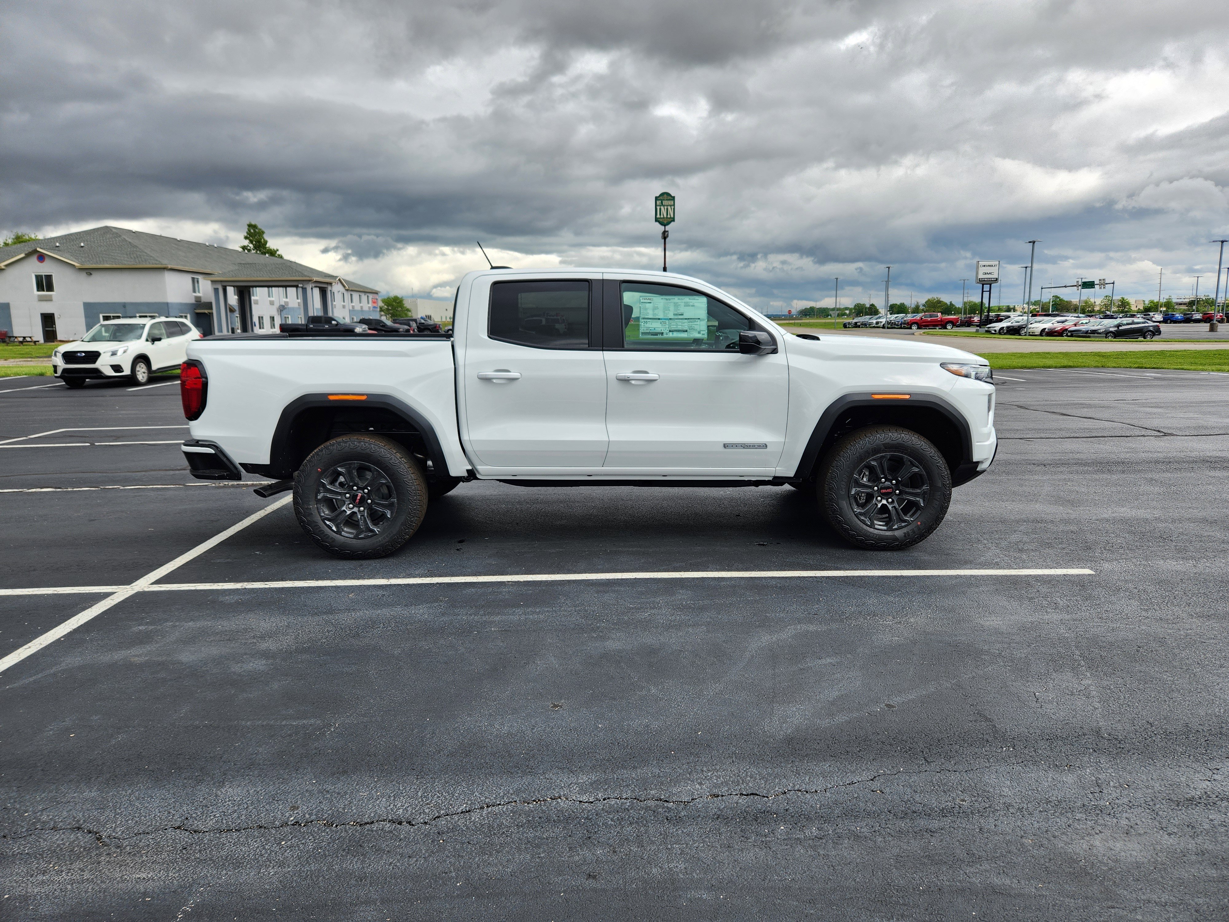 New 2025 GMC Canyon Elevation image 5