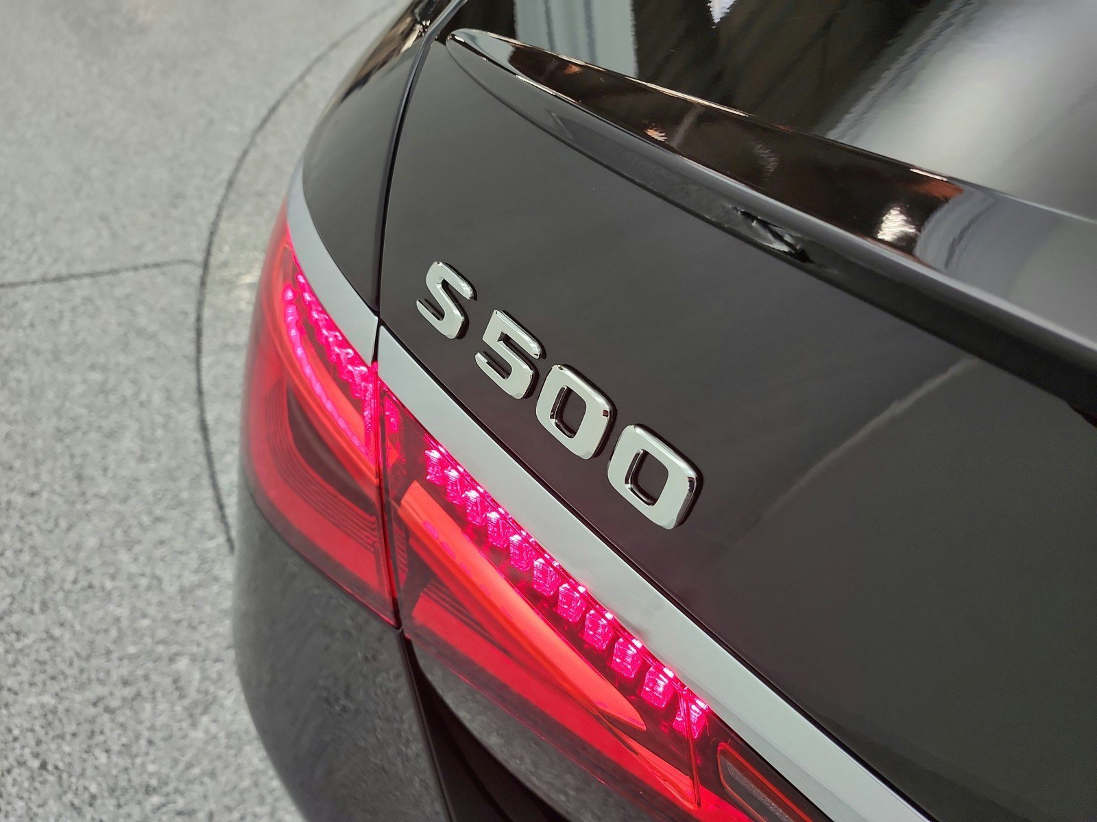 New 2026 Mercedes-Benz S 500 4MATIC image 17