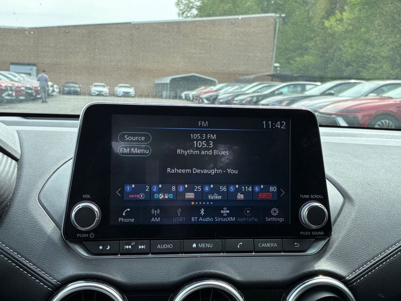 Used 2025 Nissan Sentra SV image 20