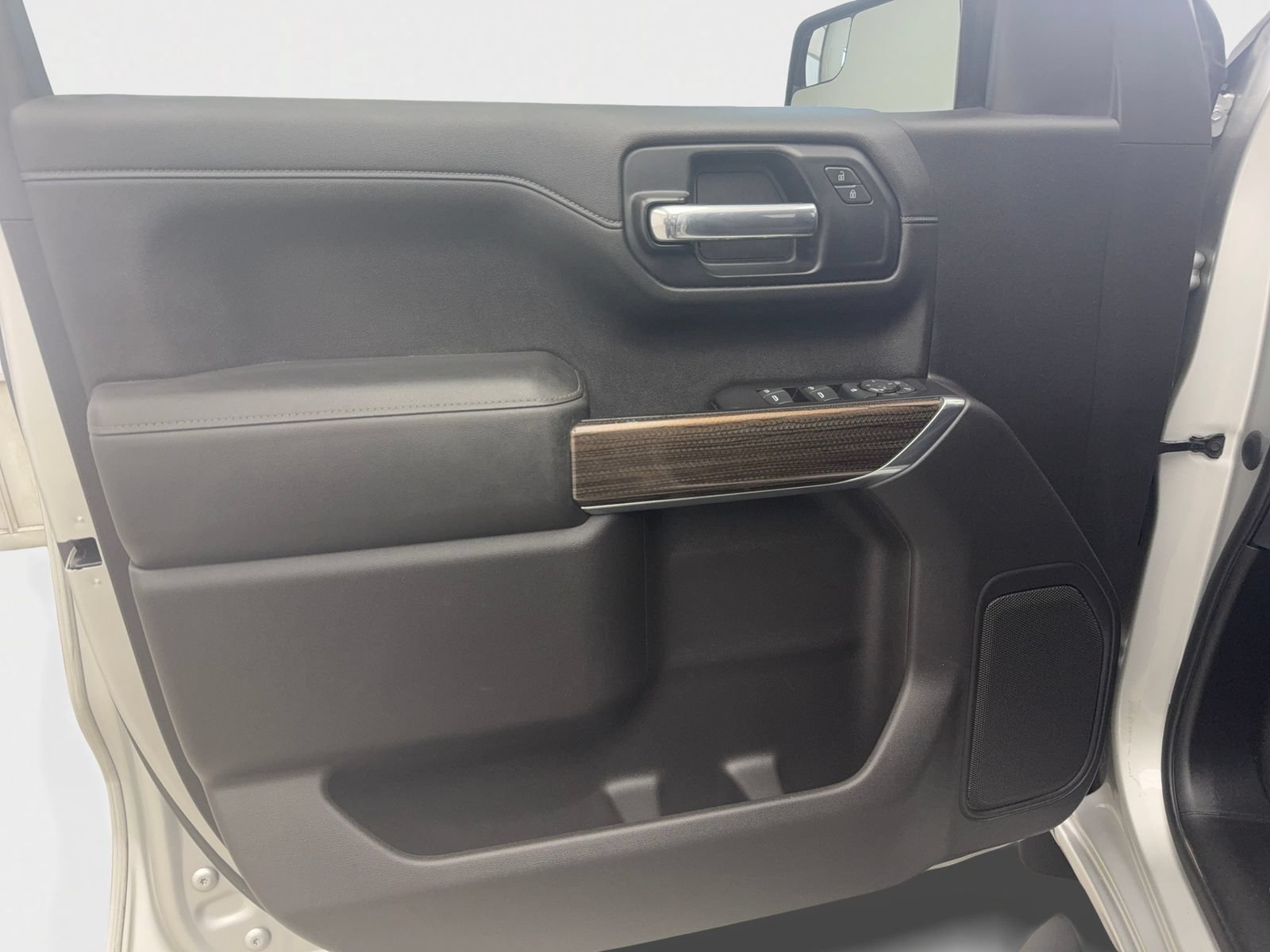 Used 2019 Chevrolet Silverado 1500 LT w/ All-Star Edition RWD image 24