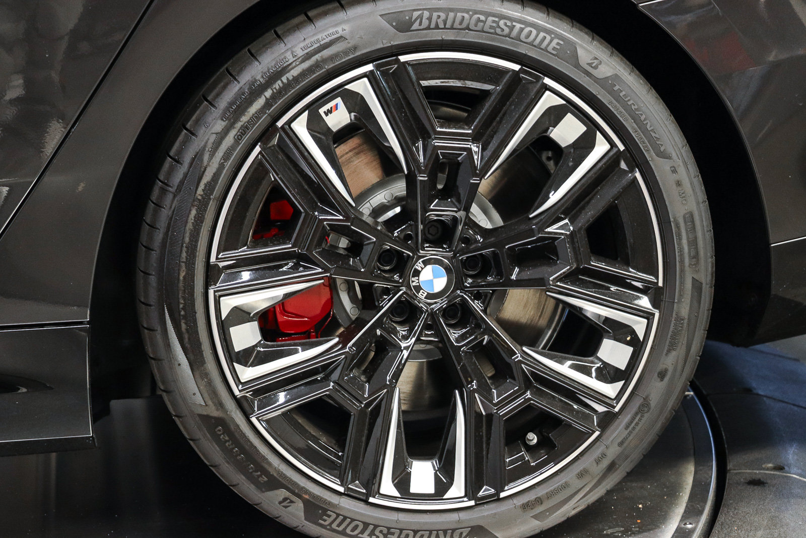 New 2026 BMW i5 M60 w/ Premium Package AWD/4WD image 8
