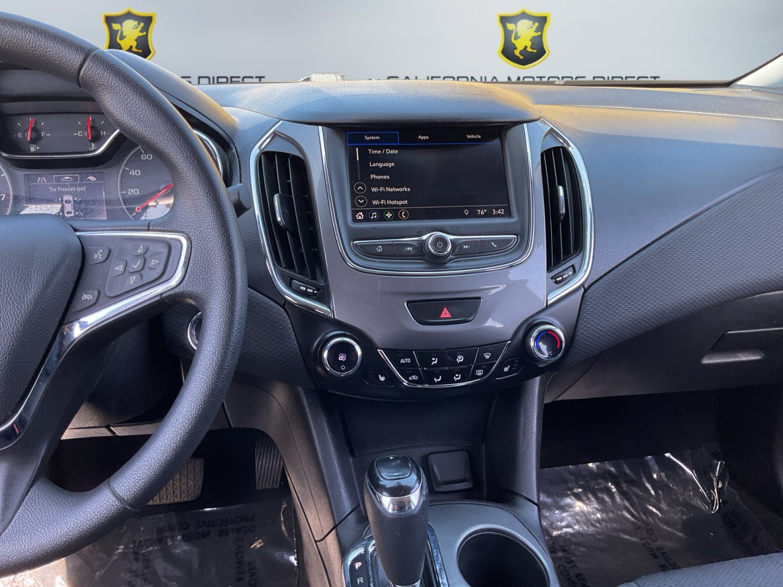 Used 2019 Chevrolet Cruze LT w/ Convenience Package FWD image 12