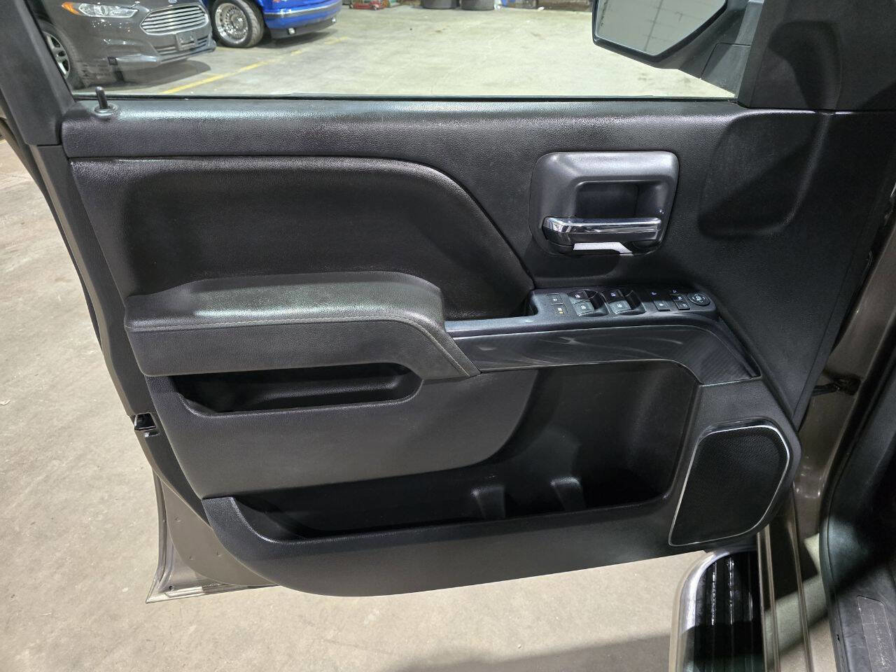 Used 2015 GMC Sierra 1500 SLE w/ All-Terrain Package image 32