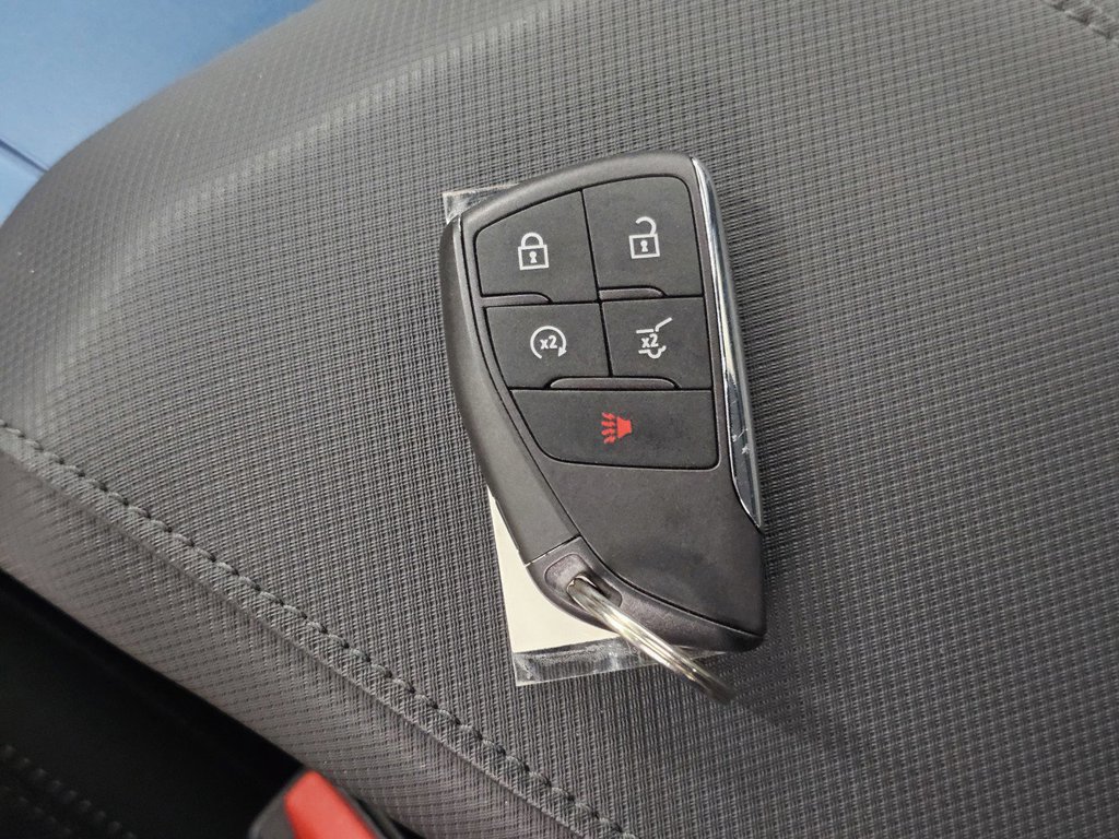 Used 2024 Chevrolet Equinox EV LT FWD image 32
