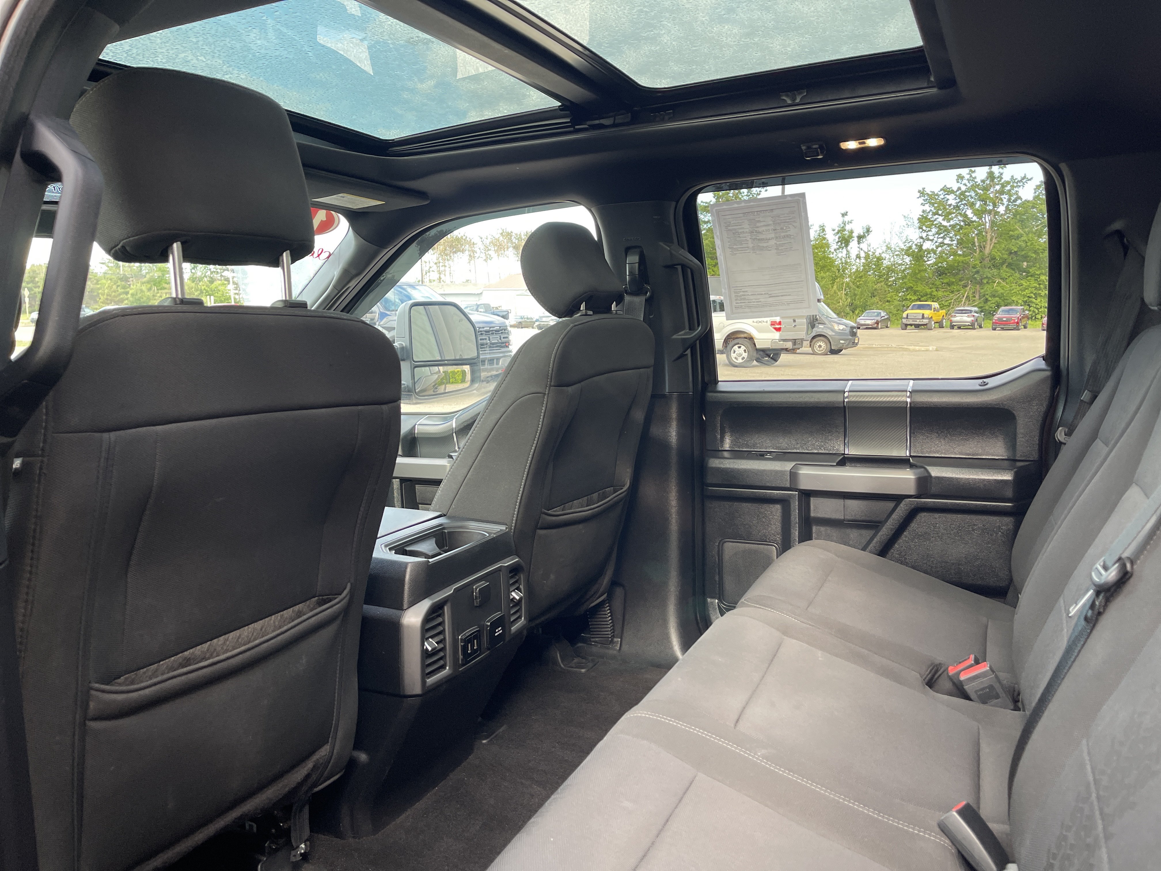 Used 2018 Ford F150 XLT w/ Equipment Group 302A Luxury AWD/4WD image 10
