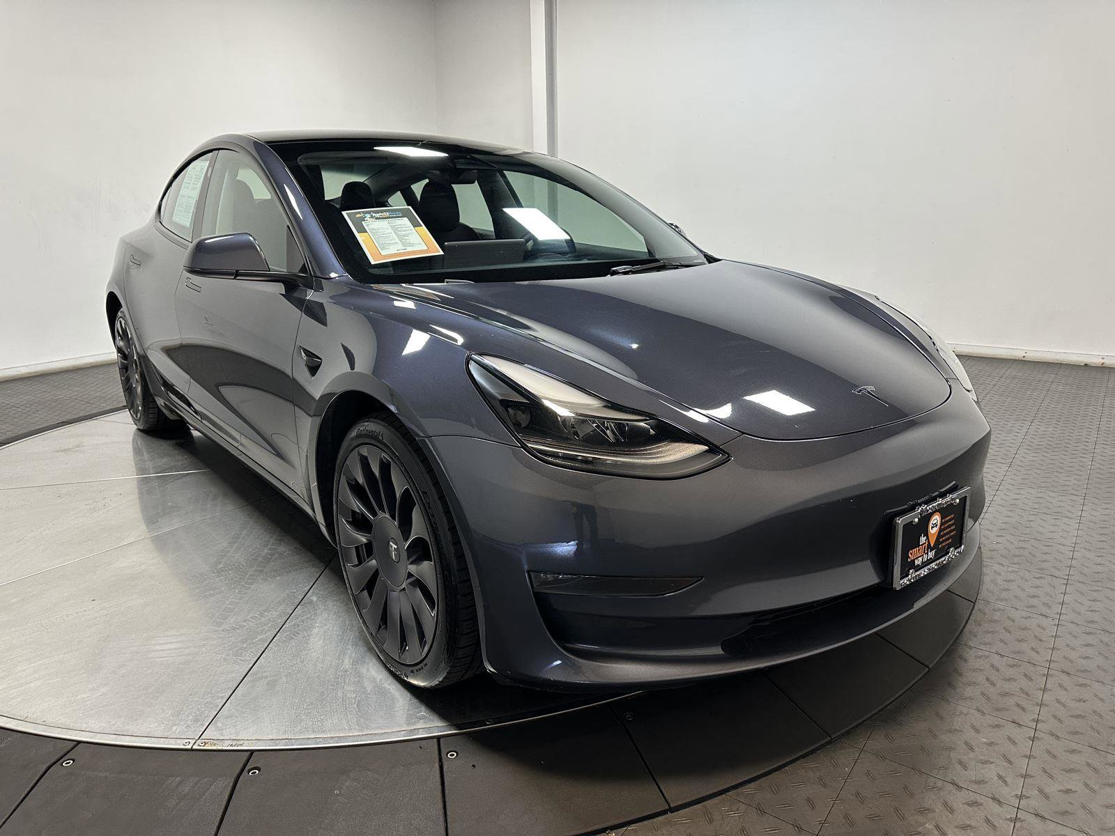 Used 2023 Tesla Model 3 Performance image 2