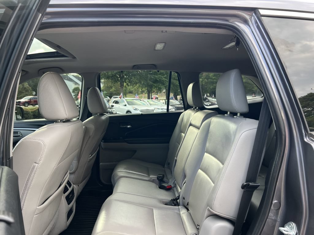 Used 2021 Honda Pilot EX-L image 10