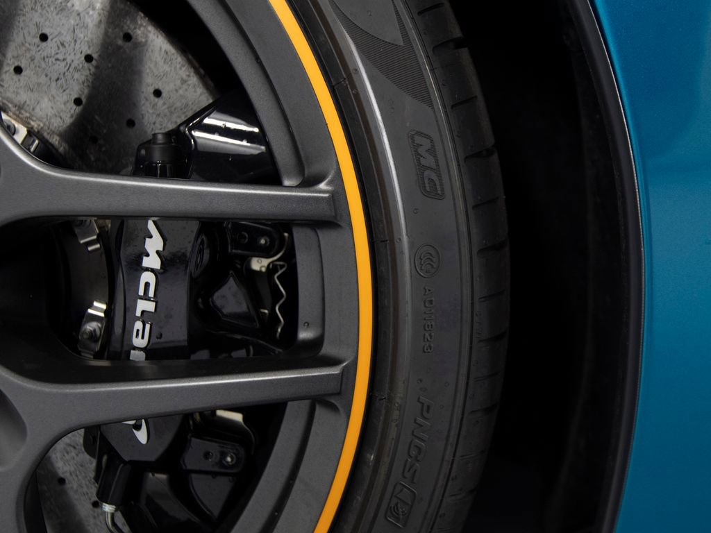 Used 2024 McLaren 750S Spider RWD image 49