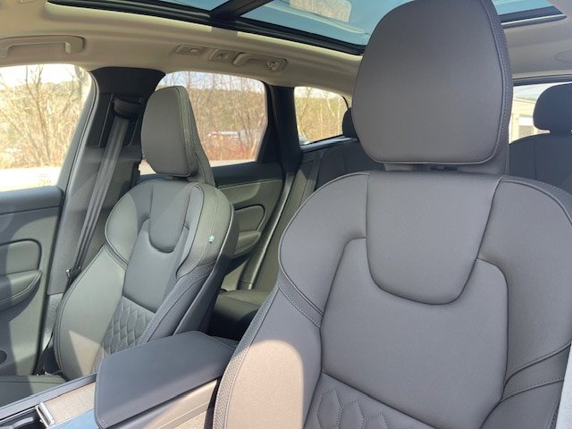 New 2026 Volvo XC60 B5 Plus w/ Climate Package AWD/4WD image 14