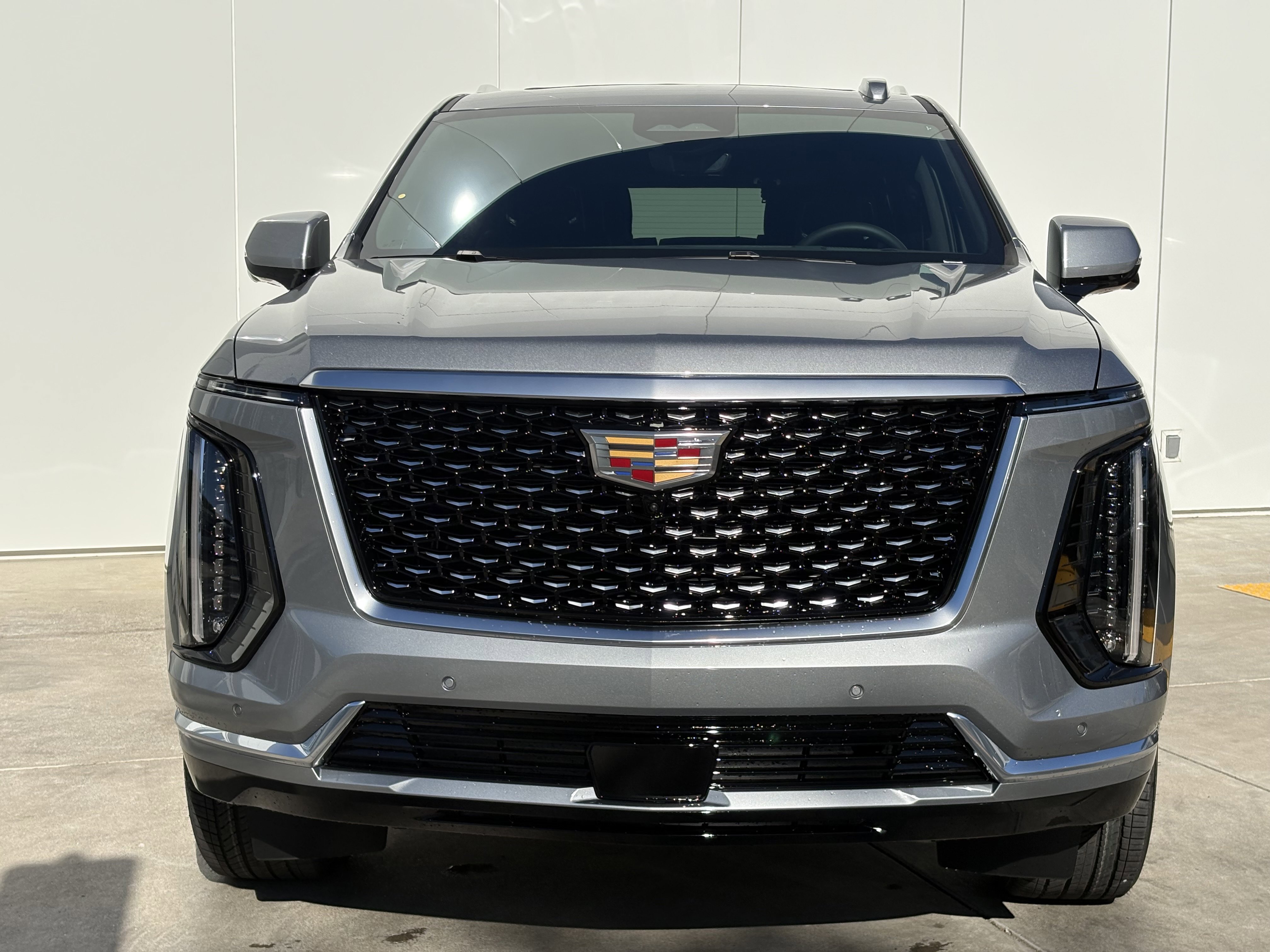 New 2026 Cadillac Escalade Luxury image 3