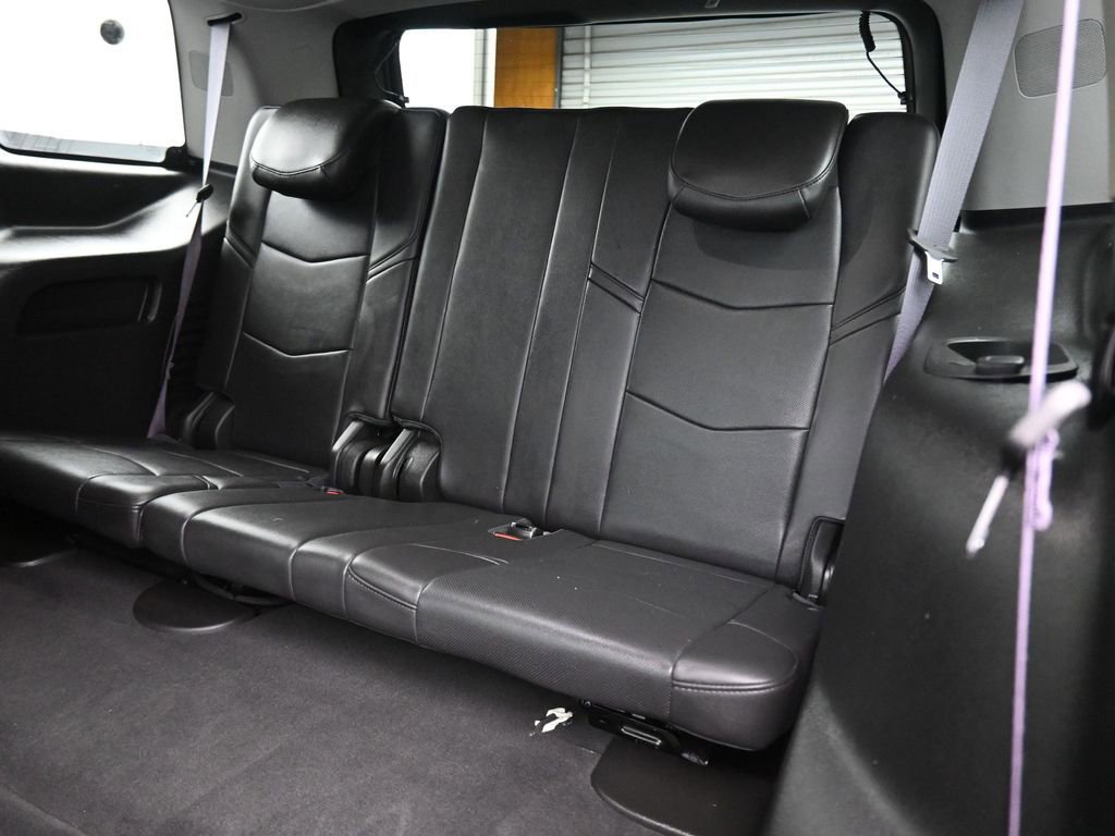 Used 2017 Cadillac Escalade Premium Luxury image 40