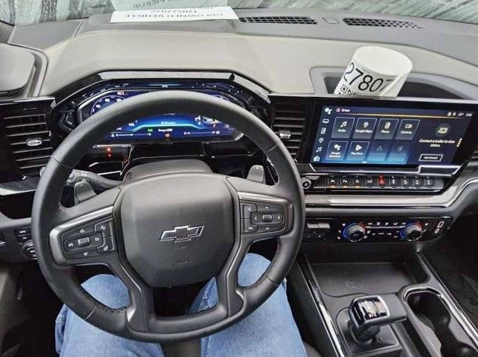 Used 2025 Chevrolet Silverado 1500 ZR2 image 9