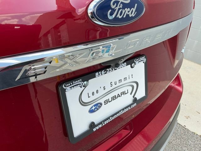 Used 2017 Ford Explorer XLT w/ Equipment Group 202A image 5