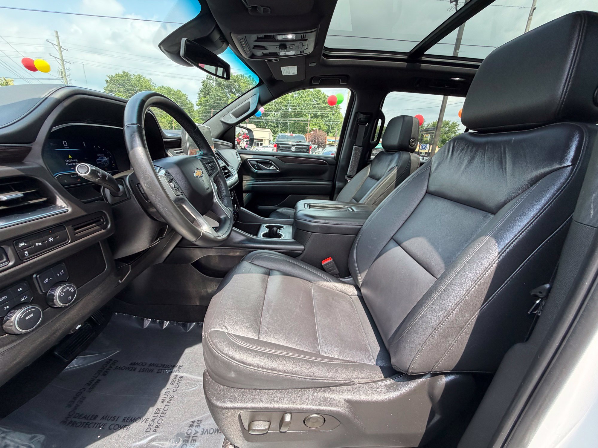 Used 2024 Chevrolet Suburban LT AWD/4WD image 19