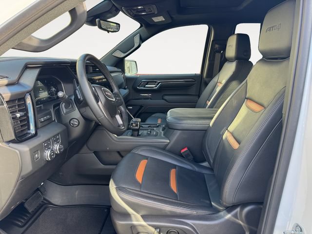 Used 2024 GMC Sierra 1500 AT4 w/ Technology Package AWD/4WD image 9