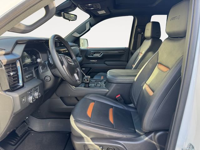 Used 2024 GMC Sierra 1500 AT4 w/ Technology Package AWD/4WD image 9