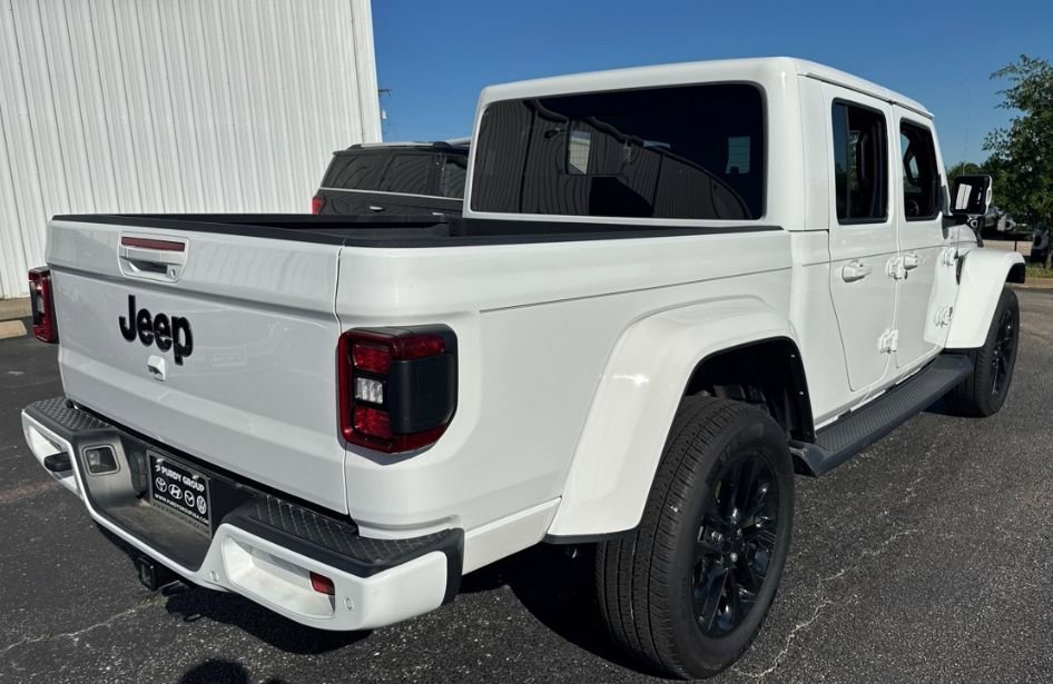 Used 2022 Jeep Gladiator Overland AWD/4WD image 4