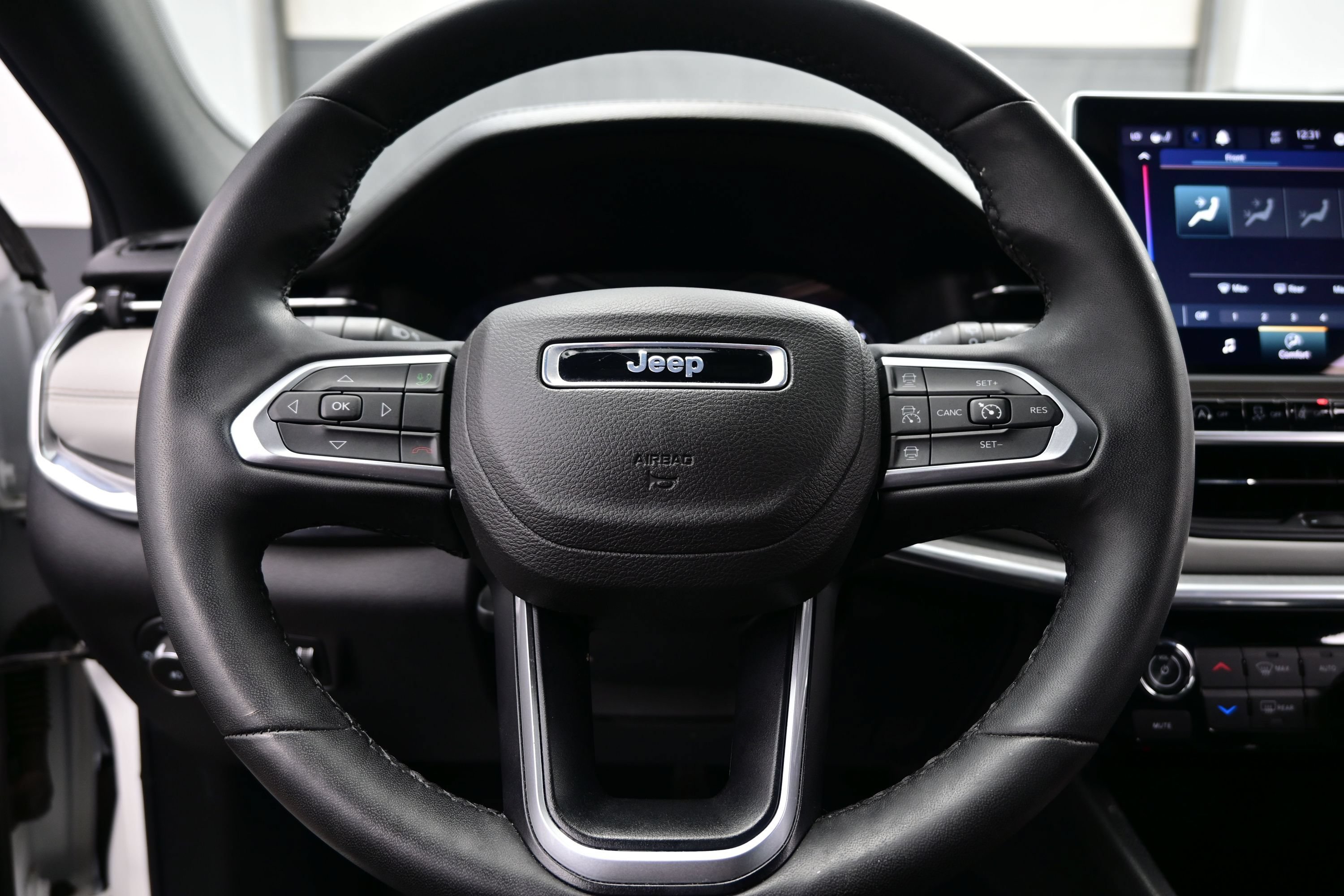 Used 2023 Jeep Compass Limited AWD/4WD image 25
