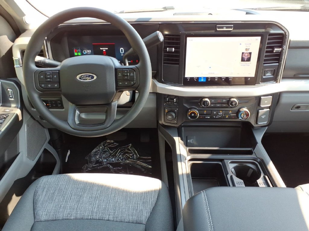 New 2026 Ford F250 XLT w/ XLT Premium Package AWD/4WD image 19