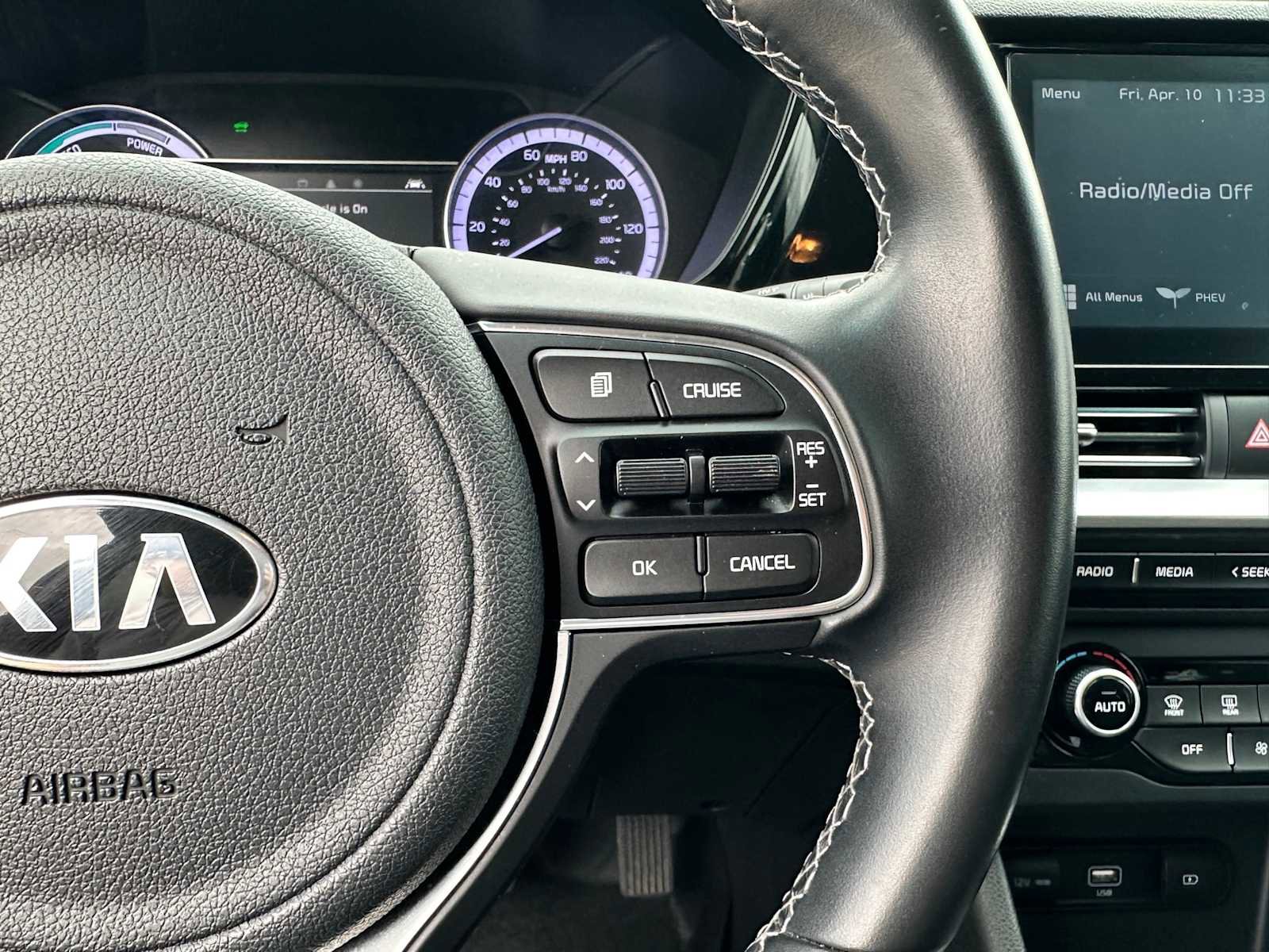 Used 2020 Kia Niro LXS image 11