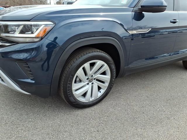 Used 2022 Volkswagen Atlas Cross Sport SE w/ Panoramic Sunroof Package image 4