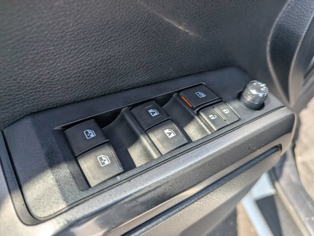 Used 2016 Toyota Tacoma TRD Sport w/ Towing Package AWD/4WD image 16