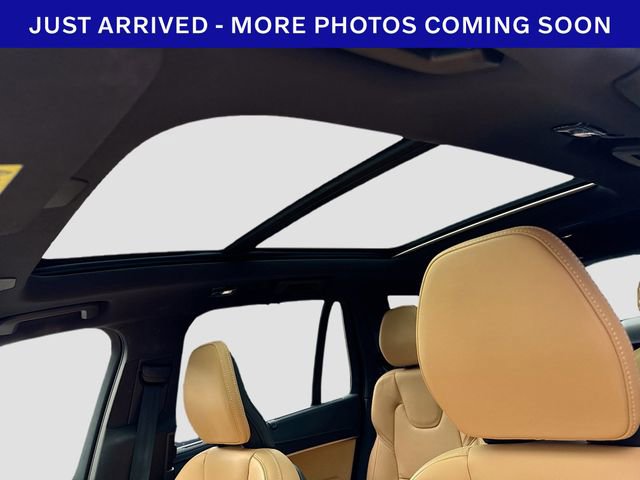 Used 2023 Volvo XC90 B6 Ultimate w/ Protection Package Premier AWD/4WD image 11