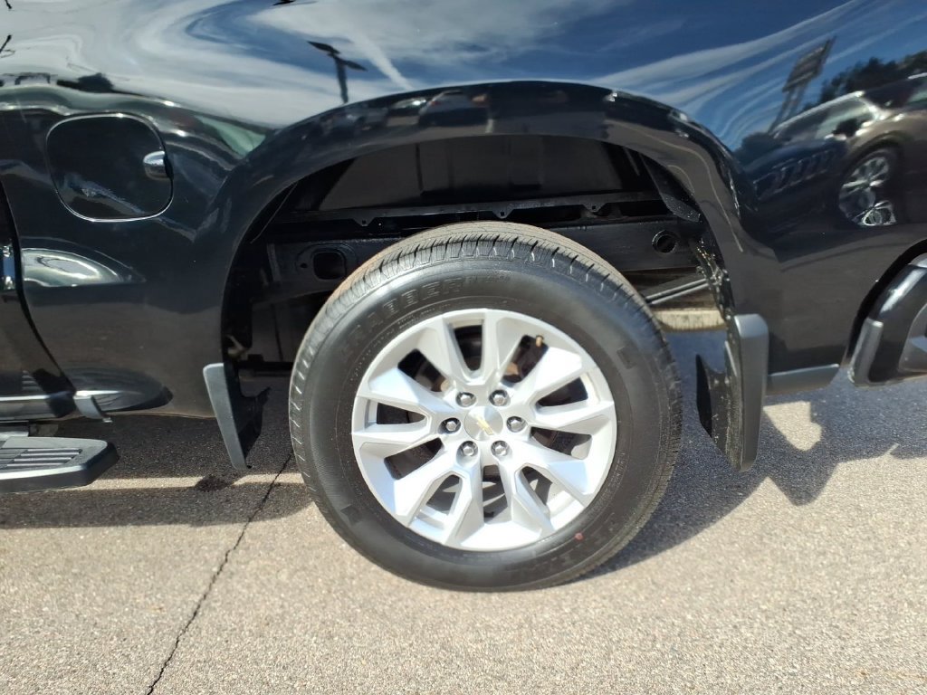 Used 2021 Chevrolet Silverado 1500 Custom AWD/4WD image 21