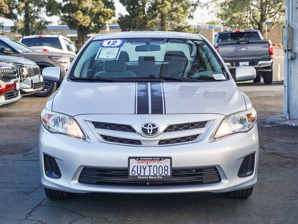 Used 2012 Toyota Corolla LE FWD image 2