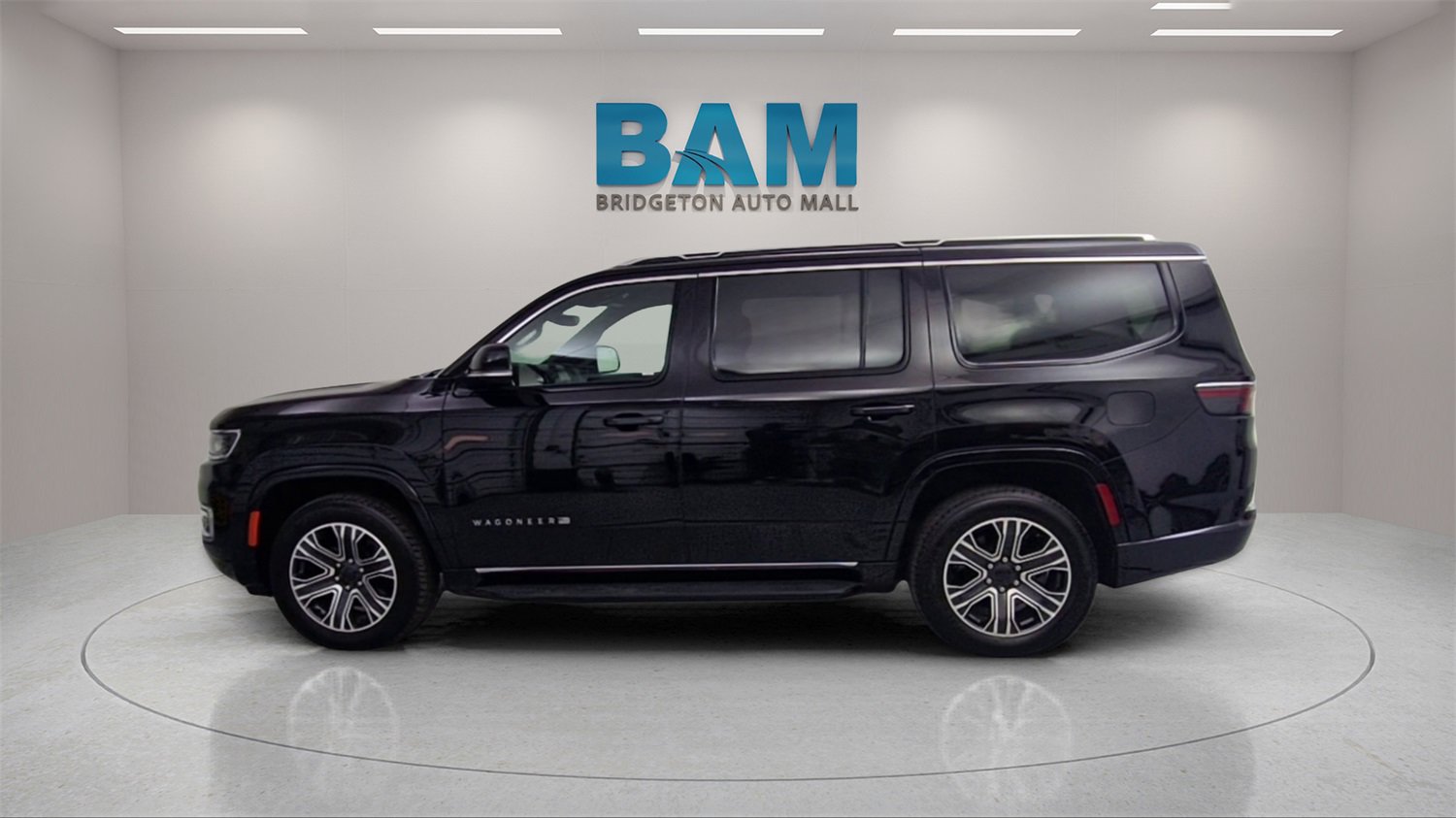 Used 2024 Jeep Wagoneer Series II image 4