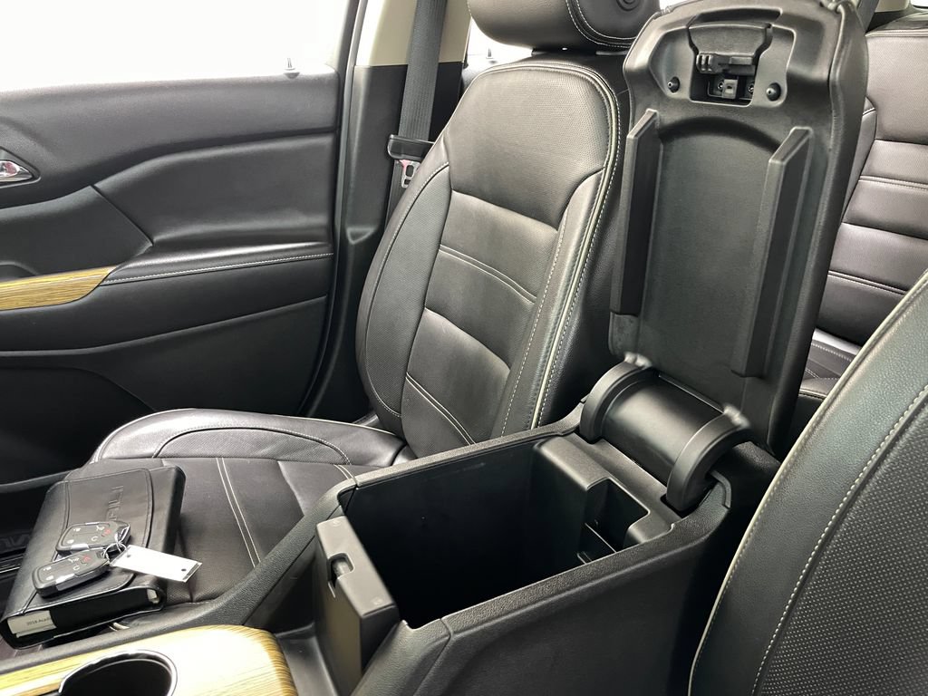 Certified 2018 GMC Acadia Denali w/ Technology Package AWD/4WD image 36