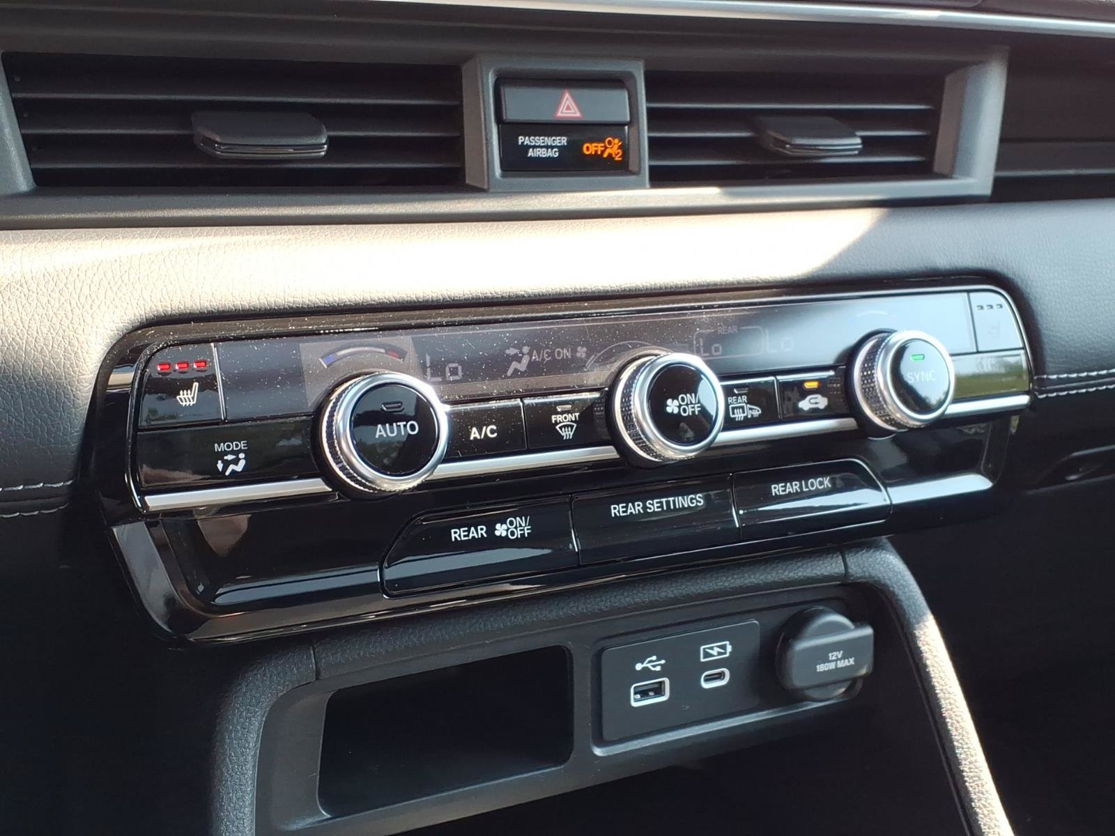 Certified 2025 Honda Pilot Touring image 21