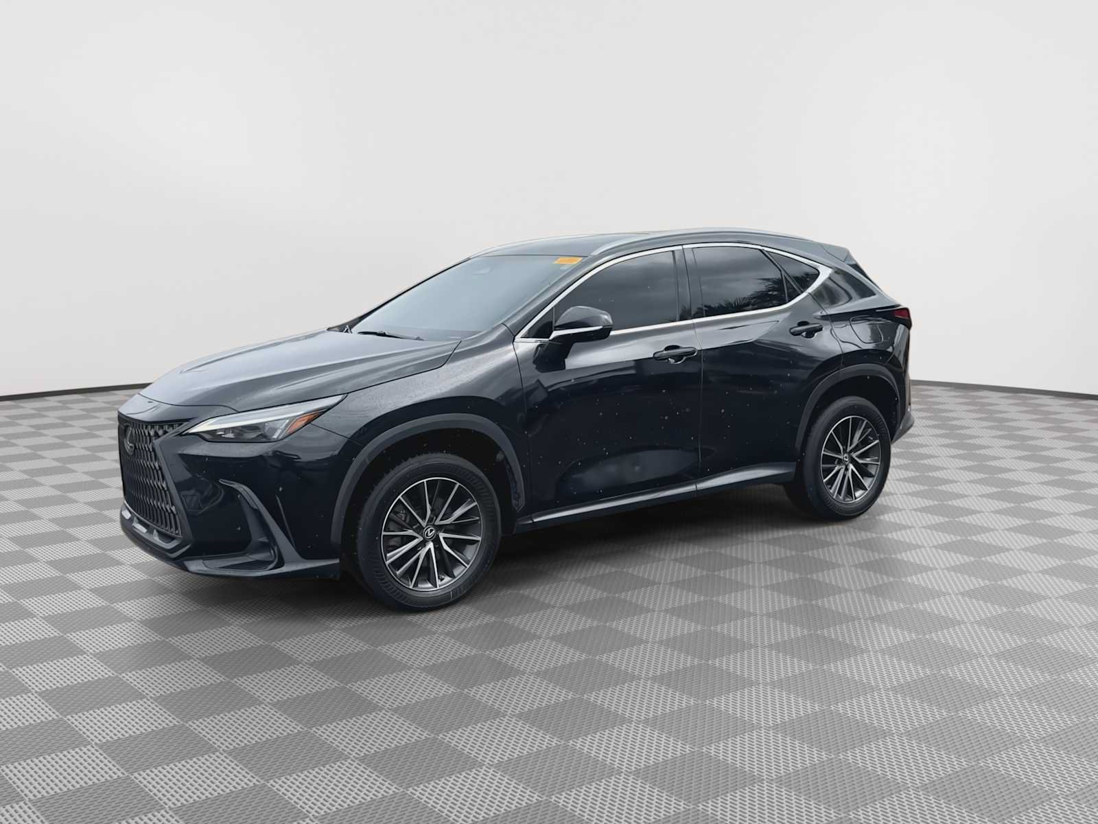 Used 2023 Lexus NX 250 FWD w/ Towing Package (2000 Lbs) image 4