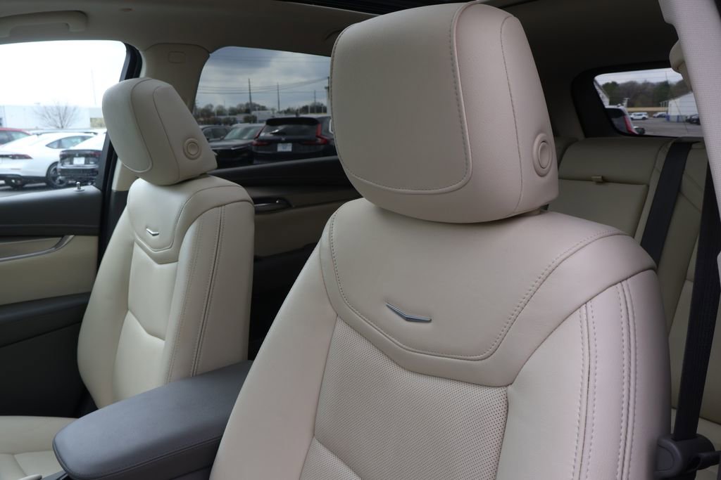 Used 2023 Cadillac XT5 Premium Luxury image 36