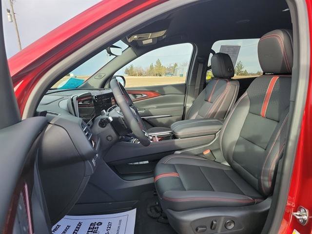 Used 2025 Chevrolet Traverse RS w/ LPO, Floor Liner Package AWD/4WD image 11