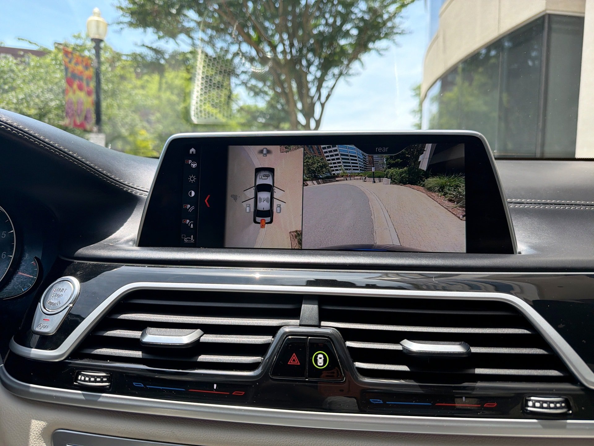 Used 2018 BMW 750i RWD image 25