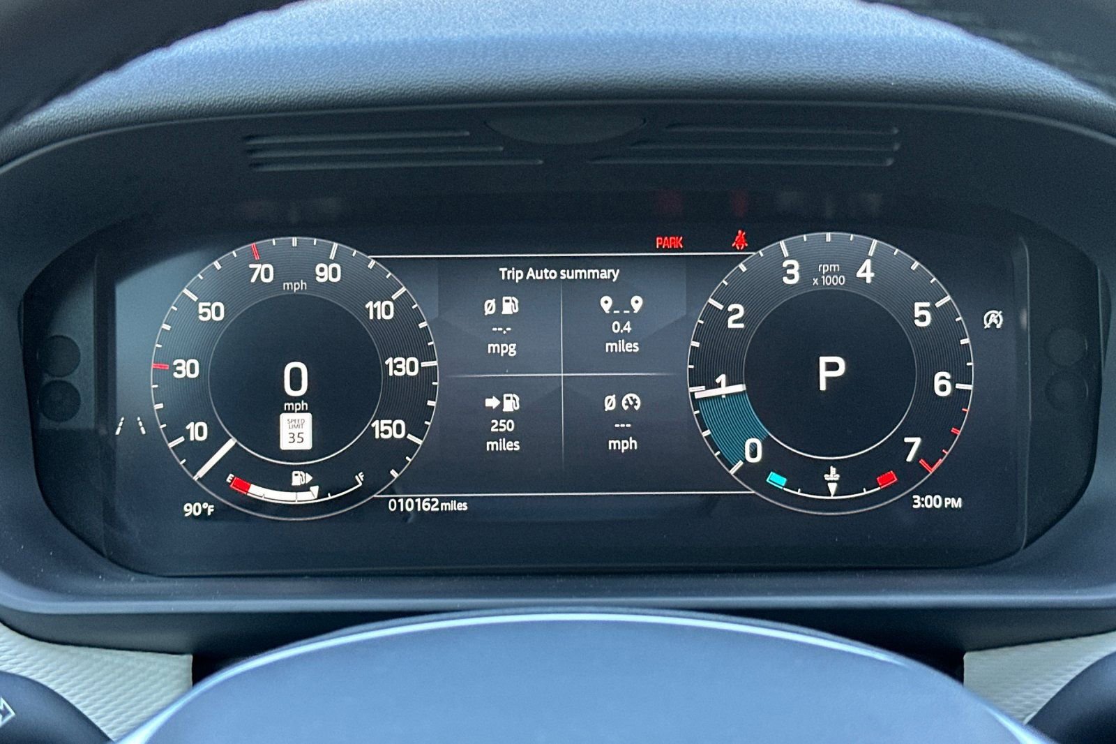 Used 2025 Land Rover Discovery Dynamic SE image 24