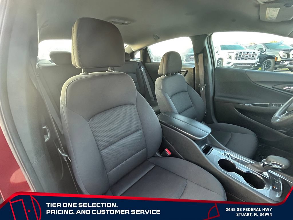Used 2025 Chevrolet Malibu LT FWD image 16