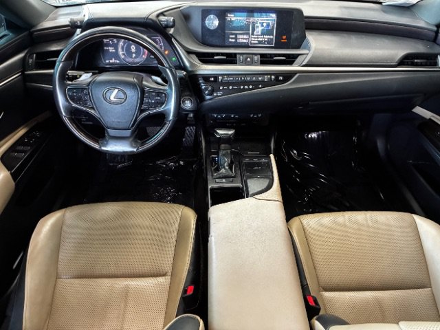 Used 2019 Lexus ES 350 w/ Premium Package FWD image 3