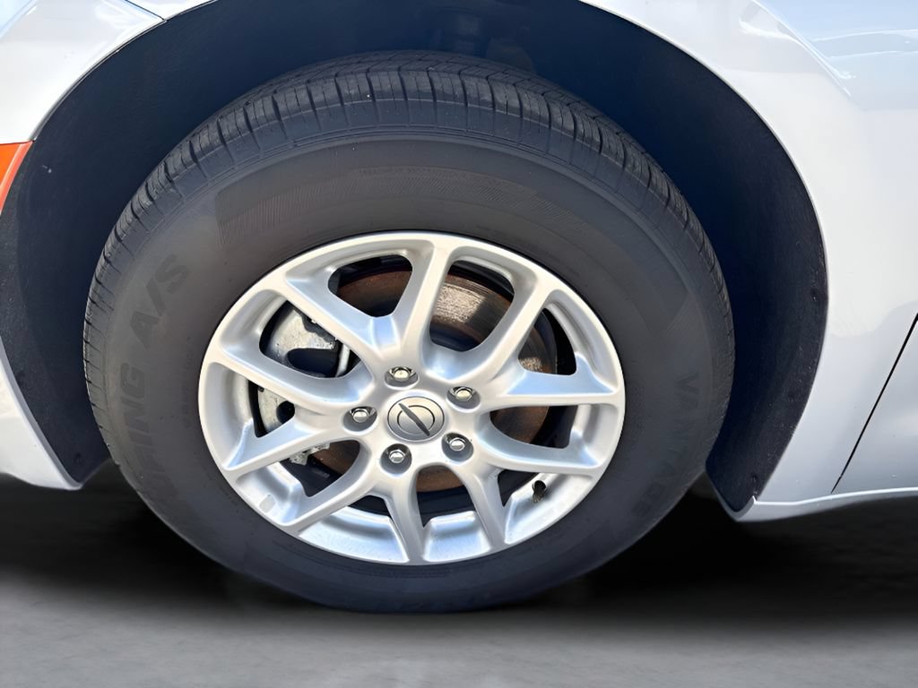 Used 2023 Chrysler Voyager LX FWD image 36