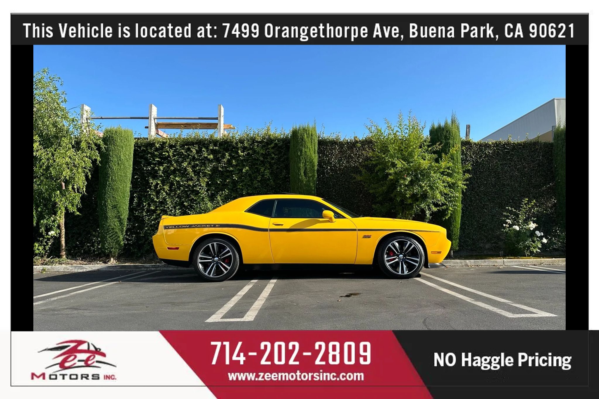 Used 2012 Dodge Challenger SRT8 Yellow Jacket w/ Premium Sound Group RWD image 5